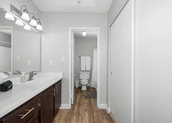Stylish 2br Near Asu Featuring Pool Grill & Parking Apartament Tempe