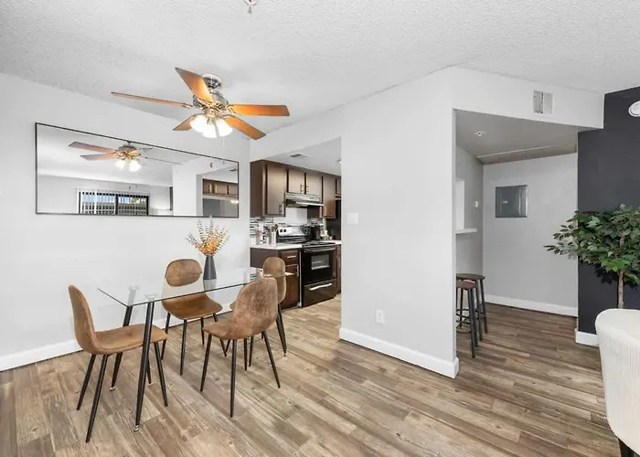Stylish 2br Near Asu Featuring Pool Grill & Parking *
